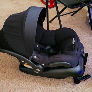 Maxi cosi infant car seat